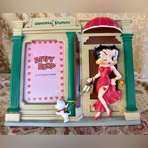 Vintage Betty Boop and Dog Universal Studios 3 By 5” Picture Photo Frame 3D 1998